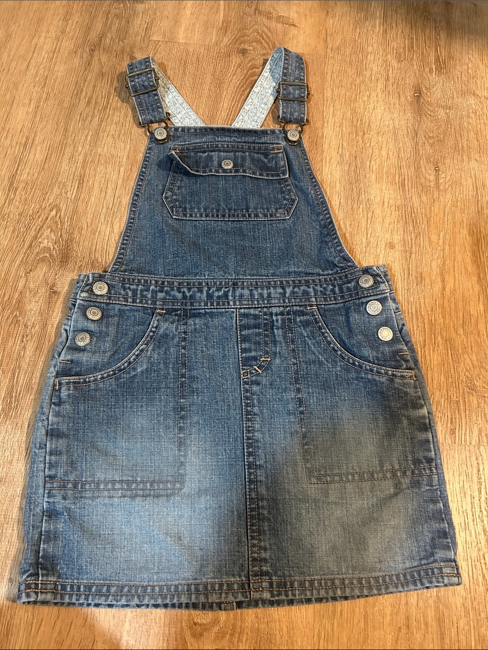 Old Navy Denim Overall Skirt in Blue